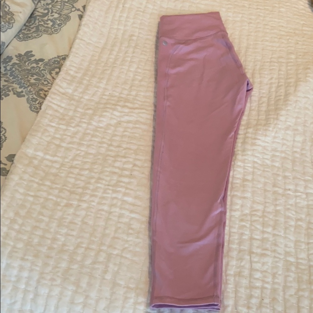 Light pink fabletics 7/8 legging